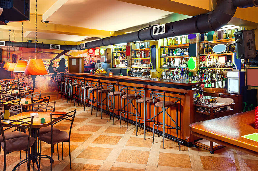 Restaurant / Bar